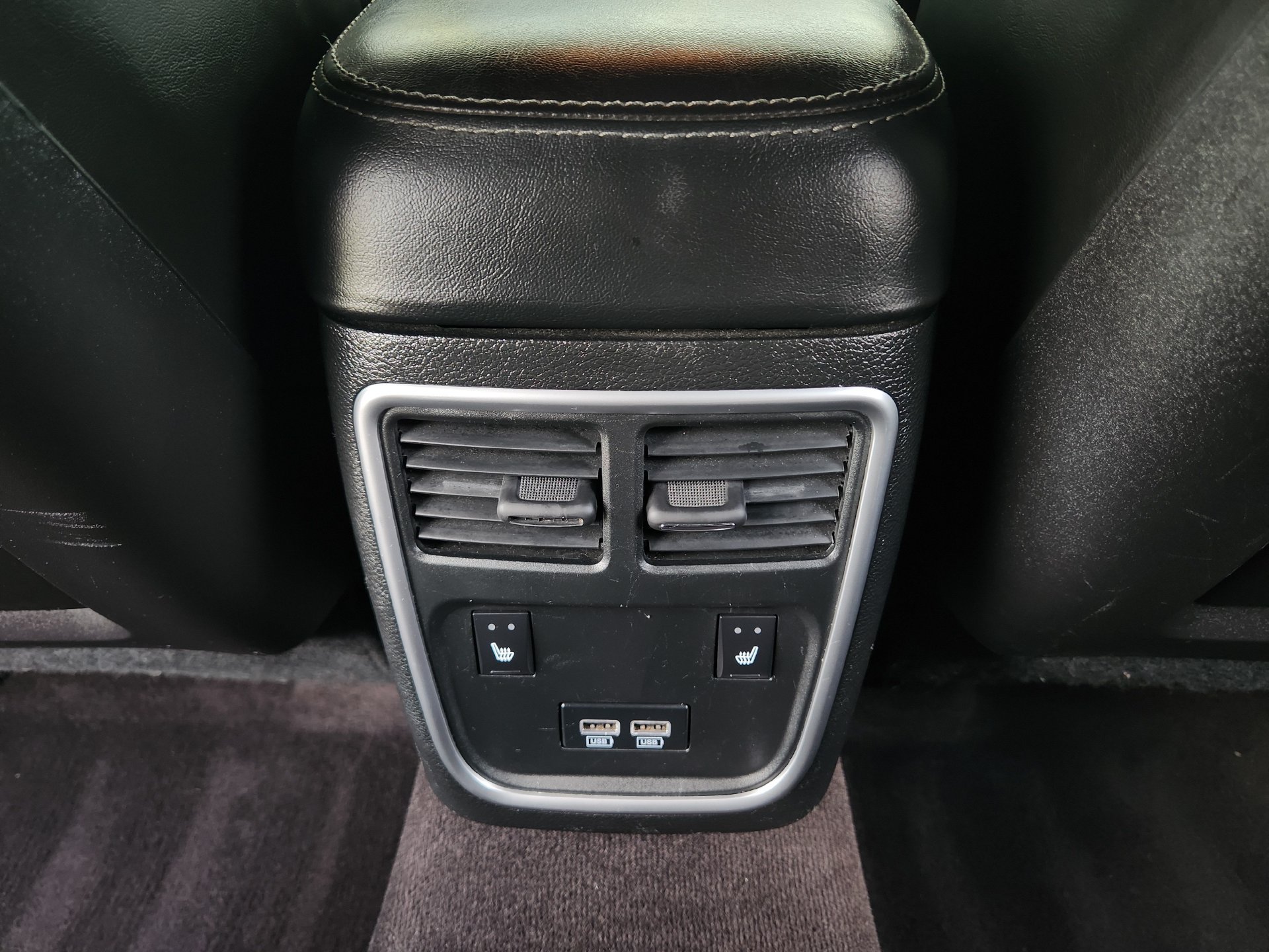 Used 2019 Dodge Charger Scat Pack w/ Technology Group RWD image 31