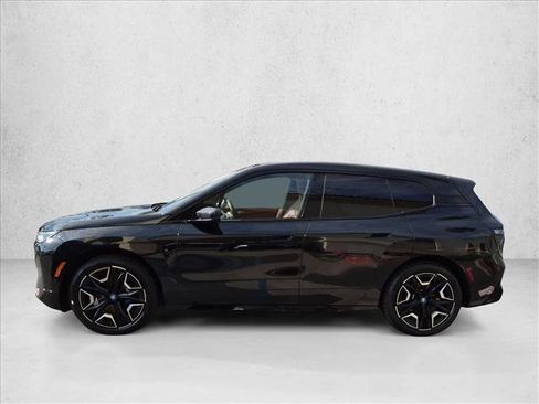 Used 2024 BMW iX xDrive50 w/ Premium Package AWD/4WD image 9