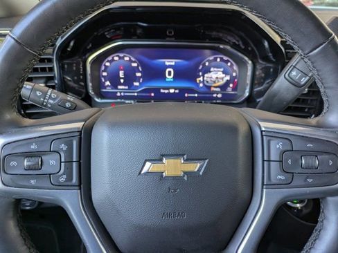 Used 2025 Chevrolet Silverado 2500 LT w/ Convenience Package image 24