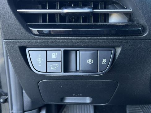 Used 2022 Kia EV6 Wind image 14