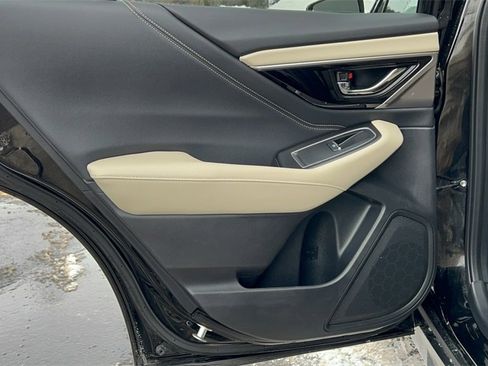 Used 2023 Subaru Outback Limited image 28