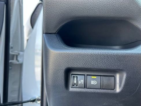 Used 2025 Toyota RAV4 LE AWD/4WD image 12