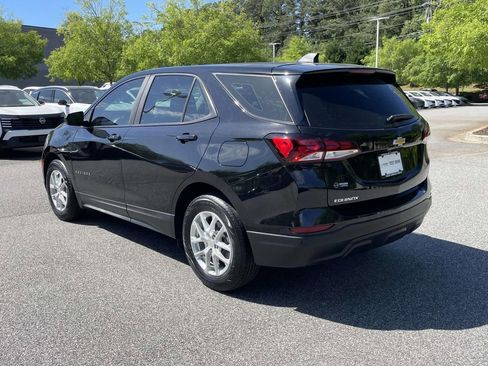 Used 2024 Chevrolet Equinox LS w/ Driver Confidence II Package FWD image 3