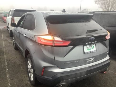 Used 2022 Ford Edge Titanium image 3
