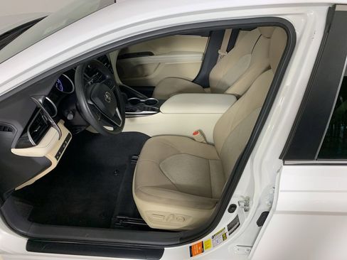 Used 2023 Toyota Camry LE image 29