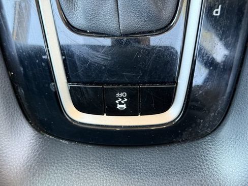 Used 2024 Toyota Corolla LE FWD image 21