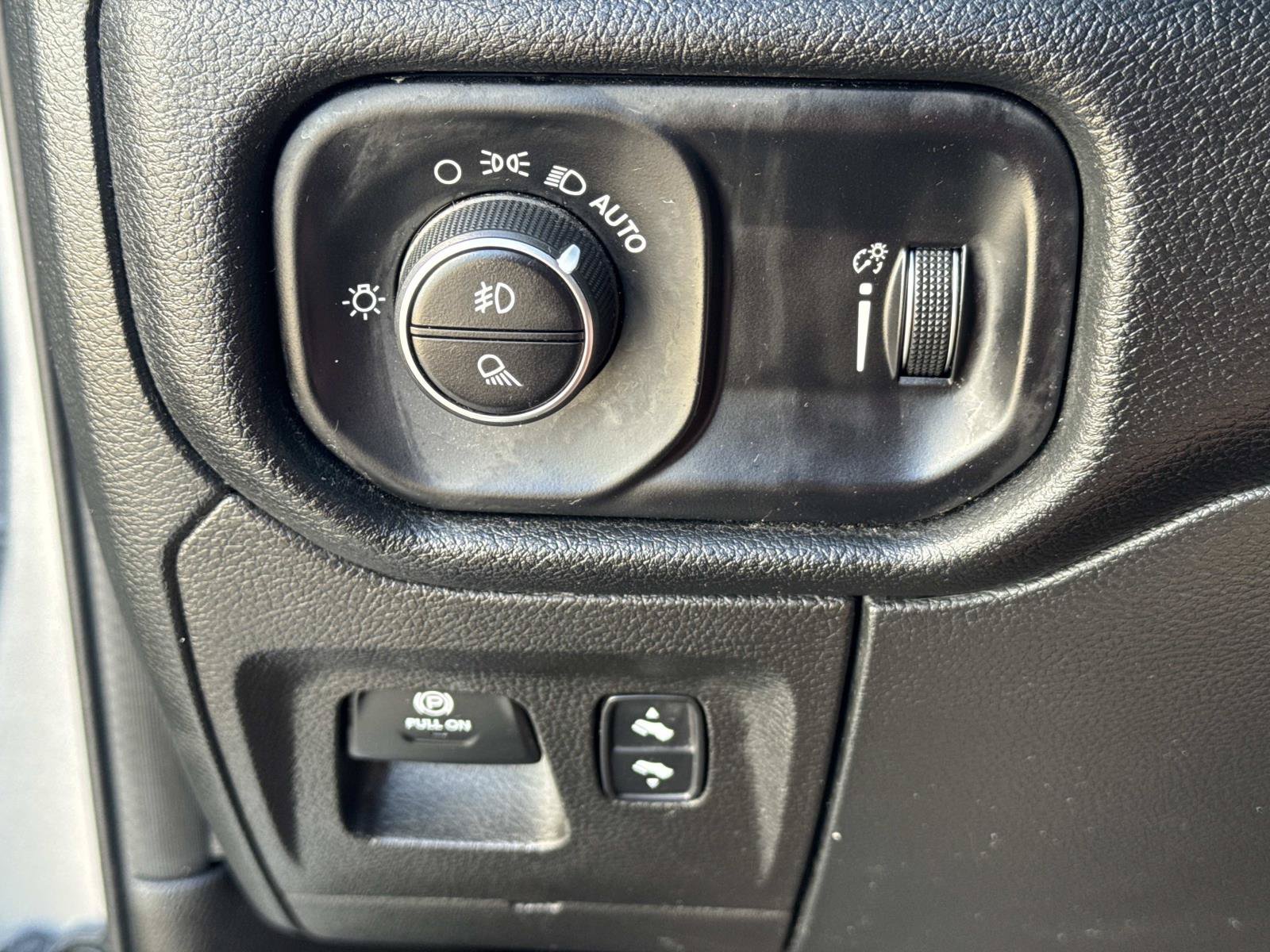 Used 2022 RAM 1500 Big Horn RWD image 20