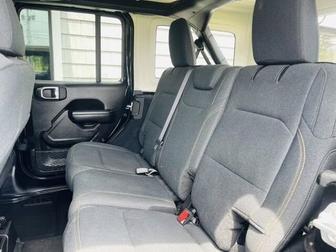 Used 2024 Jeep Wrangler Unlimited Sport AWD/4WD image 16