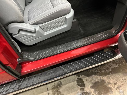 Used 2011 Ford F150 XLT w/ XTR Pkg image 19