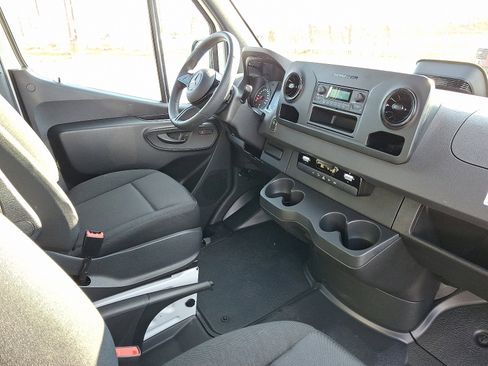 New 2026 Mercedes-Benz Sprinter 2500 image 10
