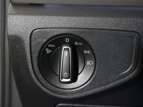 Used 2020 Volkswagen Atlas Cross Sport SEL Premium R-Line image 47