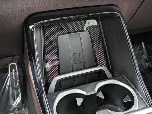 Used 2025 BMW X2 xDrive28i w/ M Sport Package AWD/4WD image 36