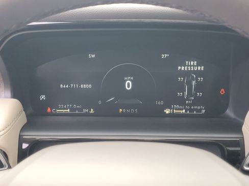 Certified 2022 Lincoln Nautilus Reserve w/ Equipment Group 201A image 15