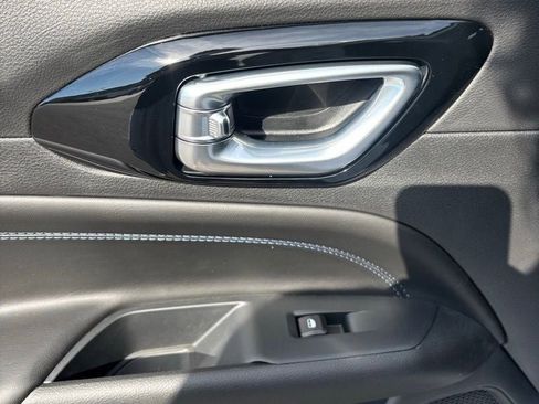 New 2026 Jeep Compass Limited image 14