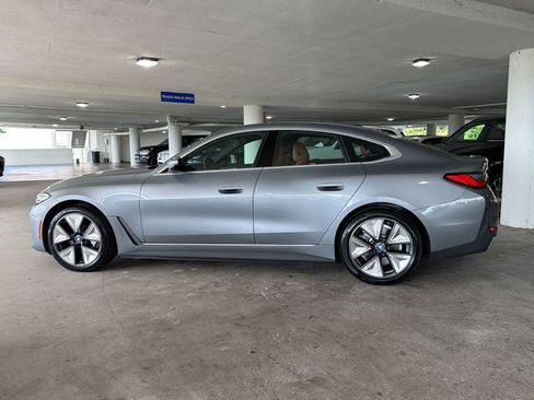 Used 2023 BMW i4 eDrive40 RWD image 2