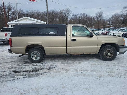 Used 2004 Chevrolet Silverado 1500 W/T image 3