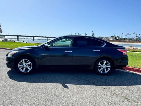 Used 2013 Nissan Altima 2.5 SL image 2