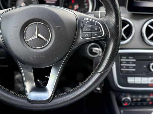Used 2018 Mercedes-Benz CLA 250 image 27