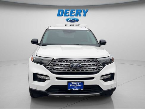 Used 2022 Ford Explorer Limited w/ Equipment Group 301A image 8