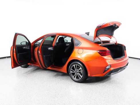 Used 2024 Kia Forte LXS FWD image 13