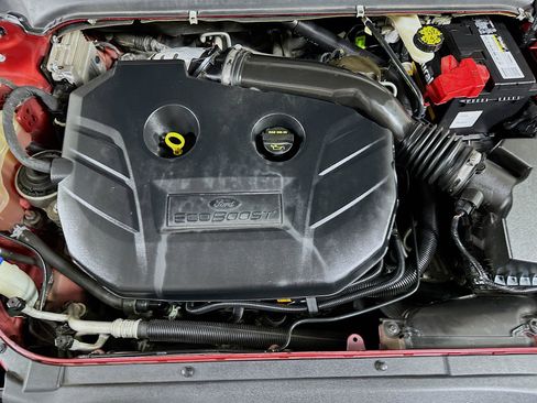 Used 2016 Ford Fusion Titanium FWD image 31