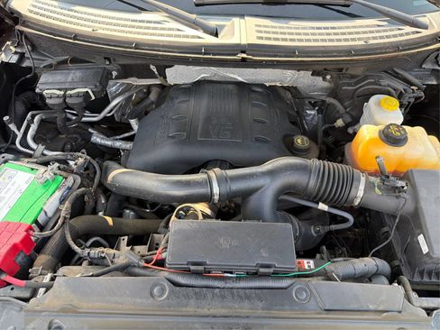 Used 2014 Ford F150 XLT w/ Equipment Group 302A Luxury AWD/4WD image 12