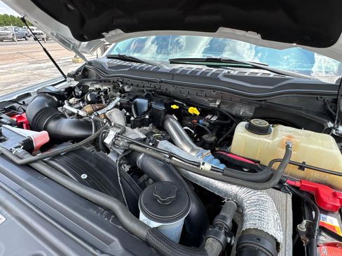 Used 2018 Ford F250 Lariat w/ Lariat Ultimate Package AWD/4WD image 22