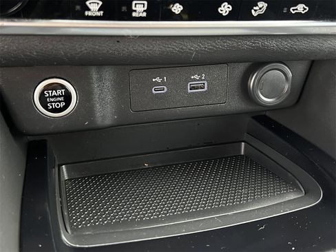 Used 2021 Nissan Rogue SV image 19