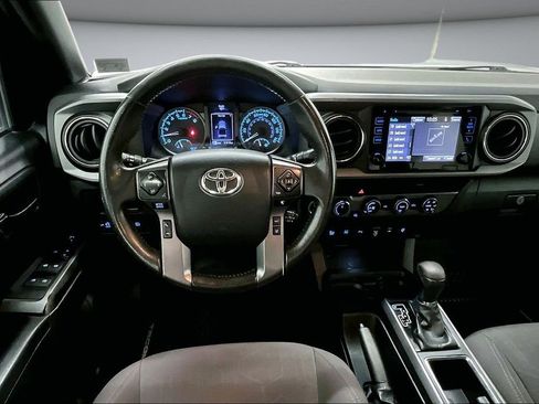 Used 2019 Toyota Tacoma TRD Sport w/ Technology Package AWD/4WD image 9