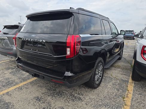 Used 2025 Ford Expedition Active AWD/4WD image 15