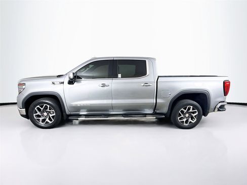 Used 2023 GMC Sierra 1500 SLT w/ SLT Premium Package RWD image 10