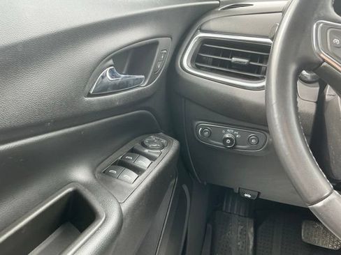 Used 2020 Chevrolet Equinox LT FWD image 24