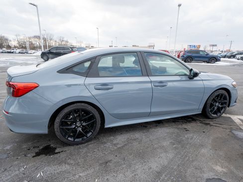 Used 2024 Honda Civic Sport image 6
