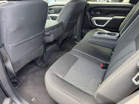 Used 2017 Nissan Titan SV AWD/4WD image 16