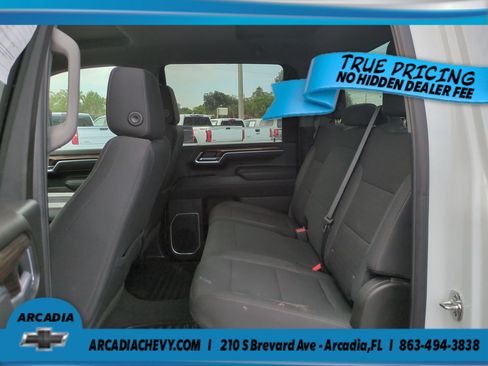 Used 2025 Chevrolet Silverado 2500 LT w/ Convenience Package AWD/4WD image 14