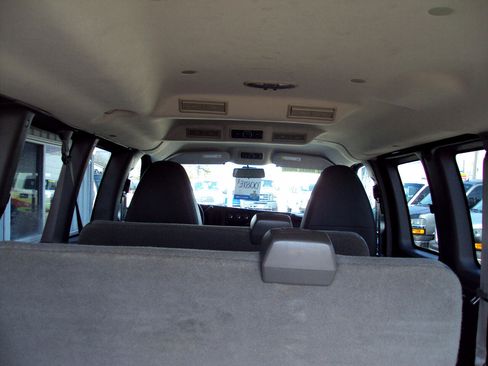 Used 2014 Chevrolet Express 1500 LT w/ LT Preferred Equipment Group image 9