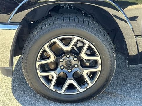 Used 2025 RAM 1500 Laramie image 22