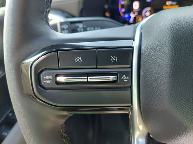 Certified 2025 Chevrolet Colorado ZR2 w/ Midnight Edition AWD/4WD image 33