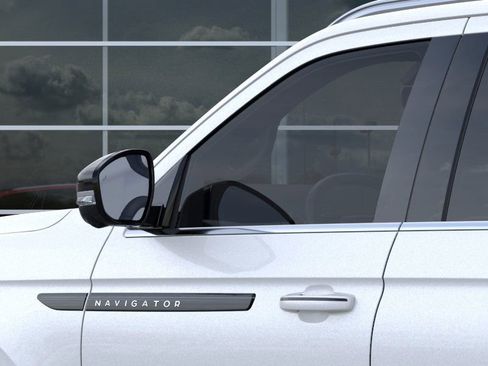 New 2025 Lincoln Navigator L Black Label image 20