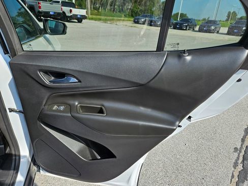 Used 2021 Chevrolet Equinox LT FWD image 29