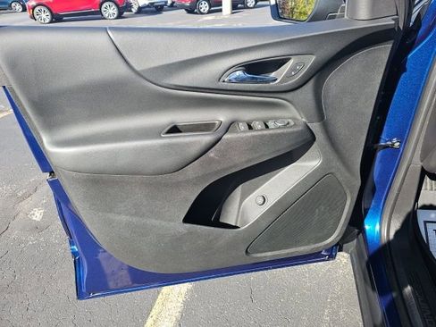 Used 2022 Chevrolet Equinox LT image 17