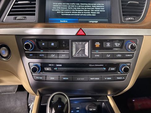 Used 2017 Genesis G80 3.8 w/ Option Group 03 image 20