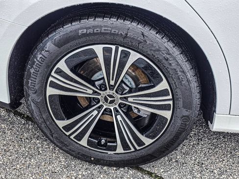 New 2026 Mercedes-Benz E 350 4MATIC Sedan image 8