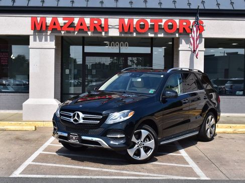 Used 2019 Mercedes-Benz GLE 400 4MATIC image 2