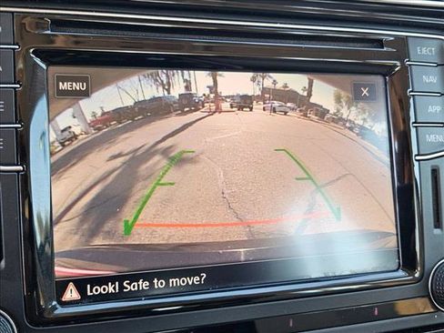 Used 2018 Volkswagen Passat 2.0T SEL Premium FWD image 14