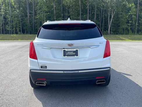 Used 2017 Cadillac XT5 Luxury w/ Driver Awareness Package AWD/4WD image 6