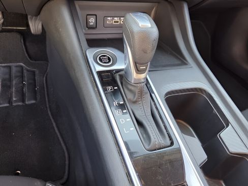 Used 2024 Nissan Sentra SV FWD image 22