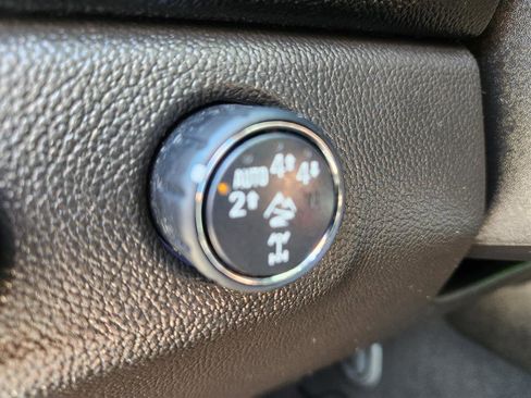 Used 2022 Chevrolet Colorado ZR2 w/ ZR2 Dusk Special Edition image 31