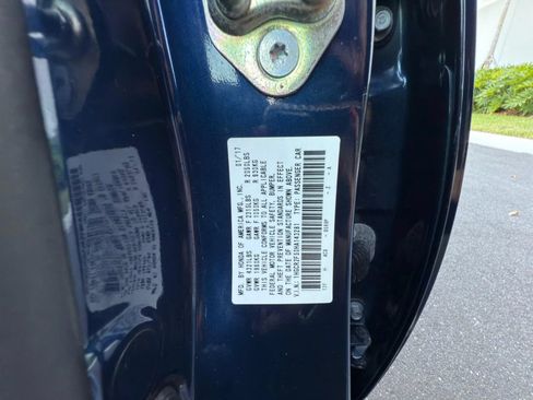 Used 2017 Honda Accord Sport image 6