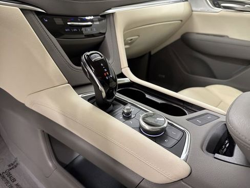 Certified 2024 Cadillac XT5 Premium Luxury image 23